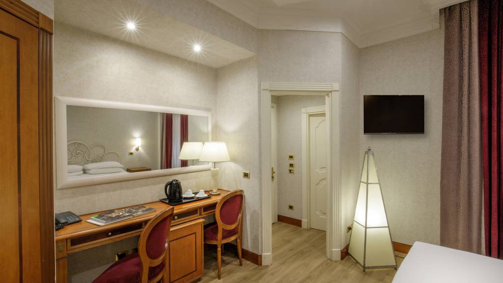 Hotel-Ariston-Roma-Camera-Deluxe-IMG-3383